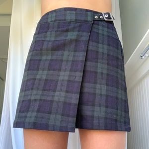 brandy Melville plaid clip skirt